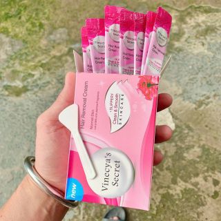 Tẩy lông Vinecya’s Secret hộp 20 gói