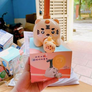 Đồ chơi xe hơi bơm bóng cho bé