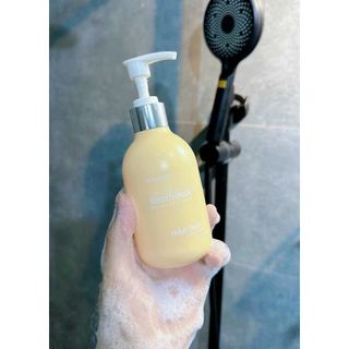 Sữa Tắm Xông Trắng Sica White Mầm Gạo Lên Men