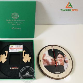 Quà Tặng Đồng Hồ Gỗ In Hình