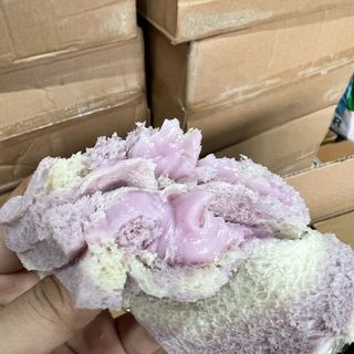 Bánh sandwich khoai môn