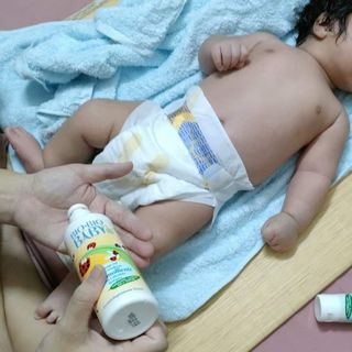 E.M Dầu massage bé Organic Bio Bio Baby