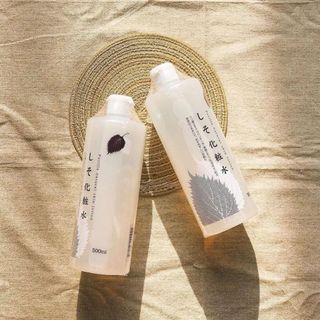 Nước Hoa Hồng Diếp Cá Tía Tô Dành Cho Da Dầu Mụn Toner Chinoshio Dokudami Natural Skin Lotion Nhật Bản 500ml