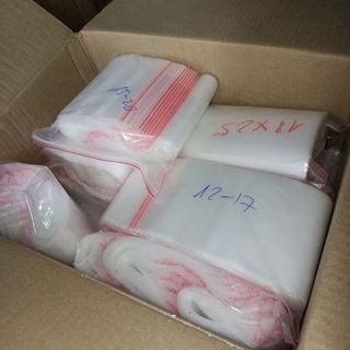 Túi zip chỉ đỏ loại 12-17 . 15-20. 17-24.  20- 28 . 24_34.30-40