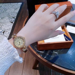 ĐỒNG HỒ NỮ NGỌC TRAI