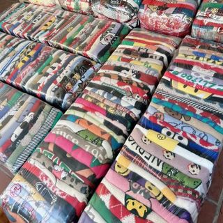 Hàng si  sỉ từ 50c  . Áo khoác len , áo len , lông cừu , len trẻ em ..v…v