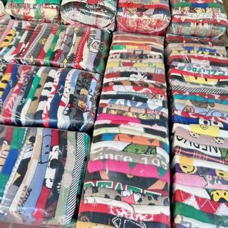 Hàng si  sỉ từ 50c  . Áo khoác len , áo len , lông cừu , len trẻ em ..v…v