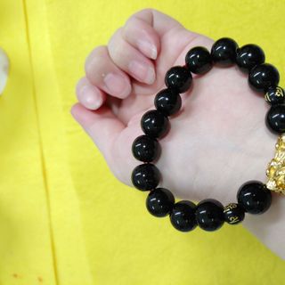 Chuỗi phong thủy đá đen mix tỳ huu