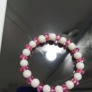 Chuỗi đeo tay đủ màu 12k mua nhiều 10k