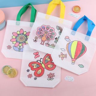 Combo 1 túi xách mẫu ngẫu nhiên chưa tô + 4 bút lông
Giá sĩ 7500đ nguyên bộ