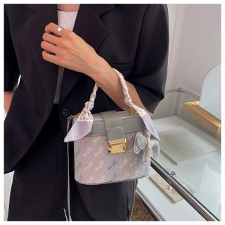Túi xách quảng châu Cốp Kèm Charm - 01B3059 (Chuyên sỉ túi xách sll, balo, ví, thắt lưng, túi Laptop)