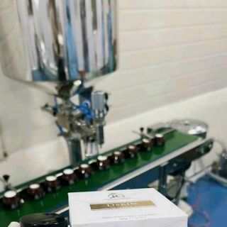 Kem khử thâm Dskin Retinol - kem khử thâm nách, vùng bikini, bẹn...