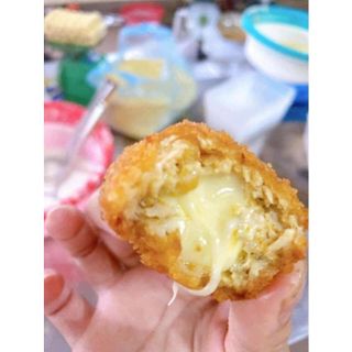 Bánh gà nhân phô mai hộp 10c (Giao hàng hỏa tốc Hà Nội)