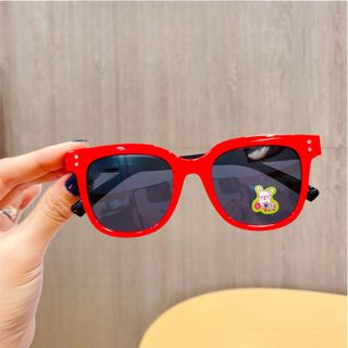 [Kính bé dẻo] Kính thời trang siêu hot cho bé dáng vuông chống nắng, chống bụi bảo vệ mắt mã 11018đen