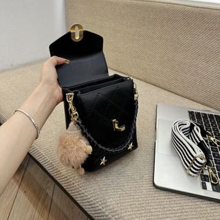 Túi xách quảng châu Điện Thoại Khoá Xoay - 01B3103 (Chuyên sỉ túi xách sll, balo, ví, thắt lưng, túi Laptop)