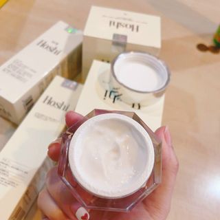 PHÂN PHỐI KEM HOSHI NHẬT BẢN SLL GIÁ SỈ