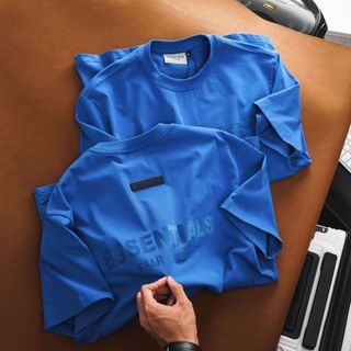 Áo thun cotton 4c nam, áo thun nam cao cấp, chất liệu : Cotton 2 chiều chính phẩm cao cấp. Chất vải dày dặn, mát lạnh, xớ vải đều & mịn - size từ 55kg - 95kg