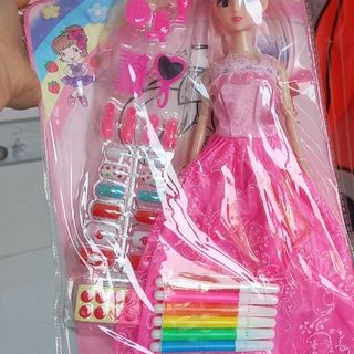 Đồ chơi búp bê có giày
