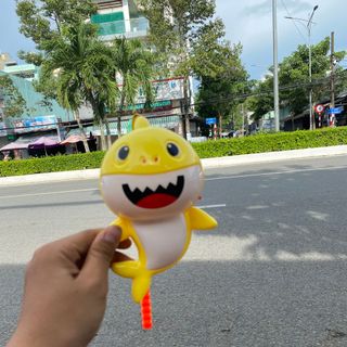 Lồng đèn điện tử cá mập