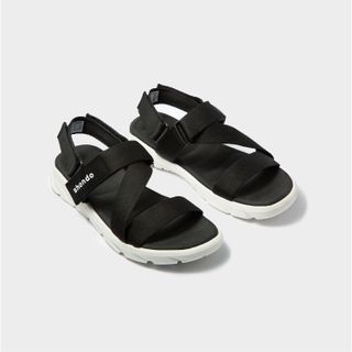 Sandals F6 sport đế trắng quai đen giá sỉ