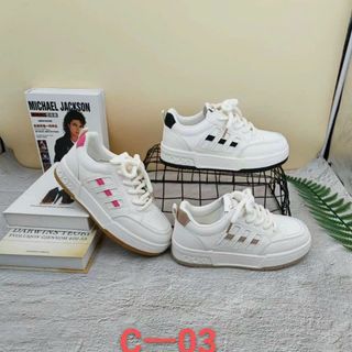 giày thẻ thao nữ