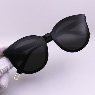 Kính mát nam nữ thời trang phong cách Hàn Quốc gọng vuông mắt mèo chống tia UV 035