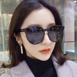 Kính mát nam nữ thời trang phong cách Hàn Quốc gọng vuông mắt mèo chống tia UV 035