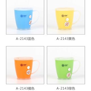 cốc nhựa 2 lớp 2182 có nắp