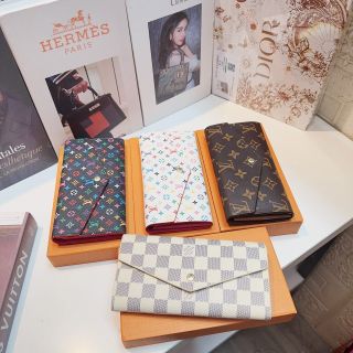 Túi xách quảng châu Ví Bì Thư Fullbox - 09B3125 (Chuyên sỉ túi xách sll, balo, ví, thắt lưng, túi Laptop)