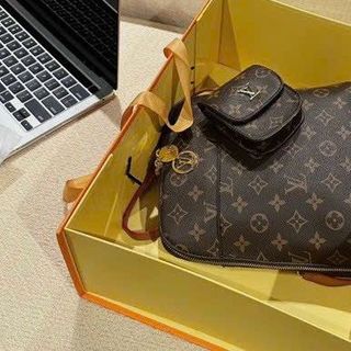 Túi xách quảng châu Balo Hên Kèm Ví Fullbox - 09B3246 (Chuyên sỉ túi xách sll, balo, ví, thắt lưng, túi Laptop)
