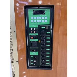 Loa kéo  di động Karaoke GVA K888 K888 Bass 40,15 inch, 2 míc, vỏ gỗ đẹp hiện đại, âm thanh tốt. Ba đường tiếng