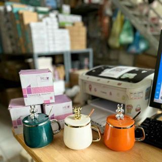 Cốc sứ kèm thìa h