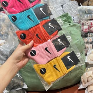 CÁC MẪU TẤT CHÂN NAM
NỮ CỔ TRUNG