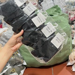 CÁC MẪU TẤT CHÂN NAM
NỮ CỔ TRUNG