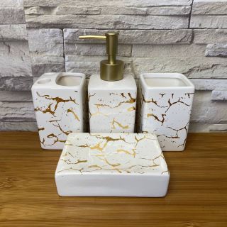 Bộ Đồ Dùng Phòng Tắm 4Món Gốm trắng Vuông Vân Gold Phong Cách Âu Sang Trọng ( Hàng, Giá Tận Xưởng )