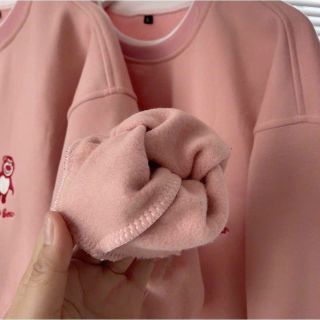 Áo sweater thêu gấu dạng tay phòng