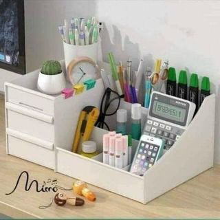 Kệ mỹ phẩm 3 tầng