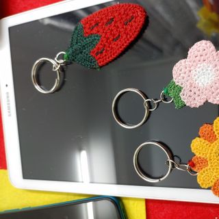 Móc khóa len dệt kim mix nhiều mẫu