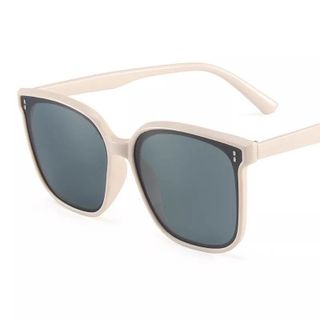 Mắt kính râm mát nam nữ bóng UV400 tròng kính phủ Polarized chống chói cực tốt hợp đi biển chụp kỷ yếu đẹp 239