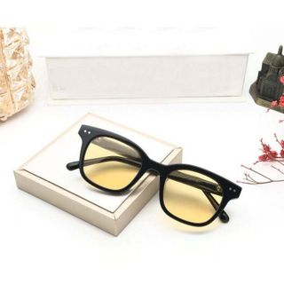 Kính râm mát nam nữ mắt vuông thời trang phong cách Hàn Quốc chống tia UV đi biển đi chơi đẹp giá rẻ  219