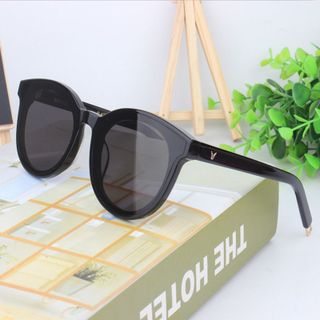 Kính mát chống tia Uv thời trang phong cách Hàn Quốc dành cho cả nam và nữ mã V337