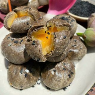 BÁNH PÍA MINI THAN TRE TRỨNG MUỐI CHẢY SIÊU NGON - WINNIE HOUSE