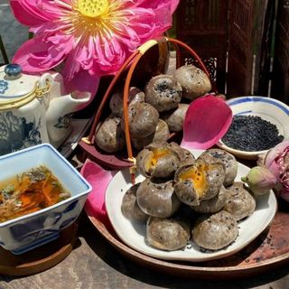 BÁNH PÍA MINI THAN TRE TRỨNG MUỐI CHẢY SIÊU NGON - WINNIE HOUSE