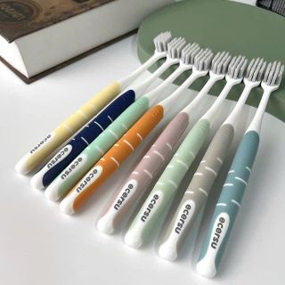Sét 4 bàn chải cho bé