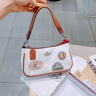 Túi xách quảng châu Sticker Bản To Fullbox - 09B3511 (Chuyên sỉ túi xách sll, balo, ví, thắt lưng, túi Laptop)
