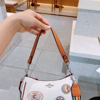Túi xách quảng châu Sticker Bản To Fullbox - 09B3511 (Chuyên sỉ túi xách sll, balo, ví, thắt lưng, túi Laptop)
