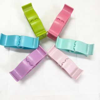 1 LỐC KẸP CÀNG CUA 5 CHẤU MIX MÀU KIỂU VUÔNG (12 CÁI)
