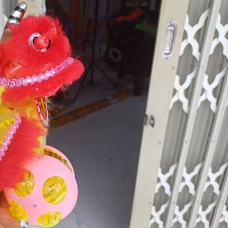 Lồng đèn lân điện tử quả cầu