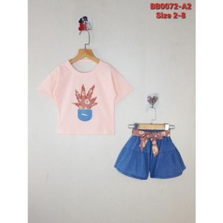 BB0072-A1 - Bộ bé gái - Bộ quần váy jean, áo cotton ngắn tay, đính chậu hoa, màu đỏ, hiệu BabyKids, size bé 2t-8t giá sỉ