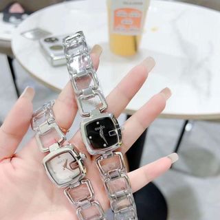 Đồng hồ gúucsi lắc vuông